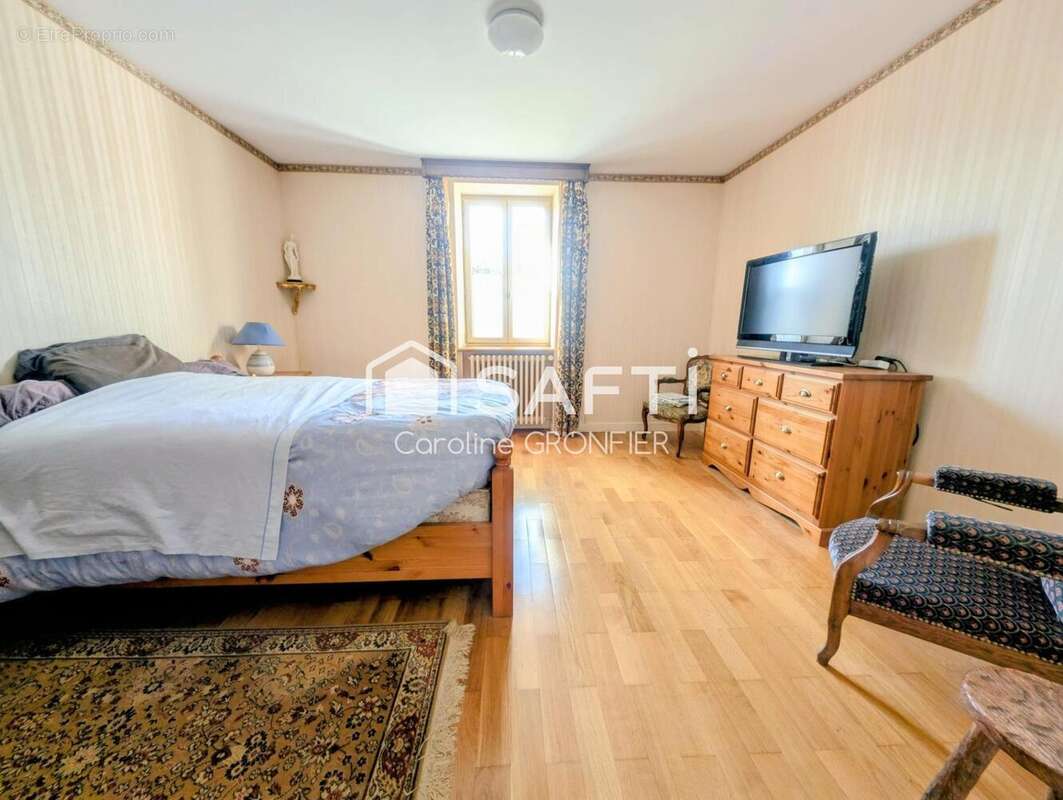 Photo 8 - Maison à PALINGES