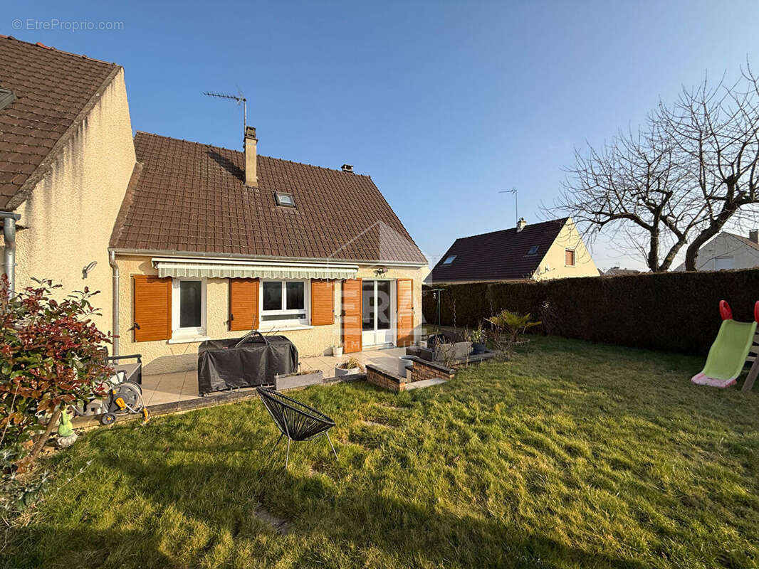 Maison à BRIE-COMTE-ROBERT