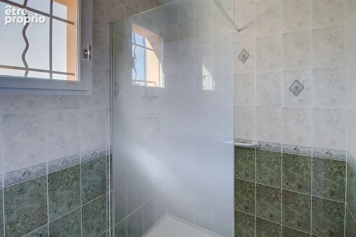 A vendre draguignan - maison de plain-pied avec garage + terrasse sur 500m² de terrain - photo 9