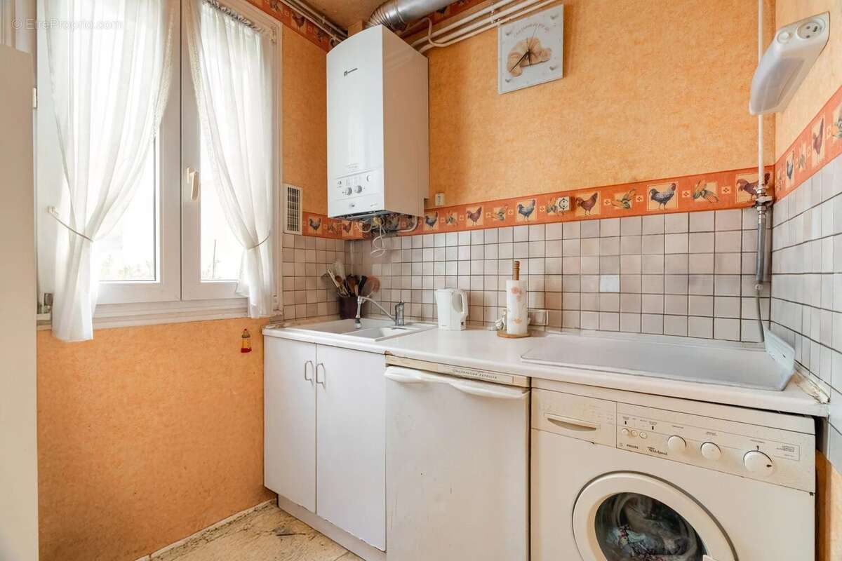 Appartement à LEVALLOIS-PERRET