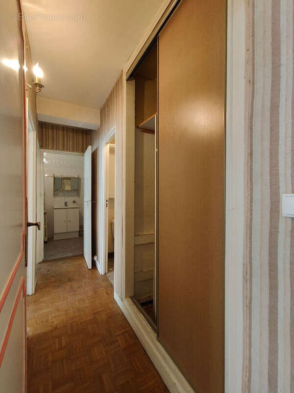 Appartement à PARIS-15E