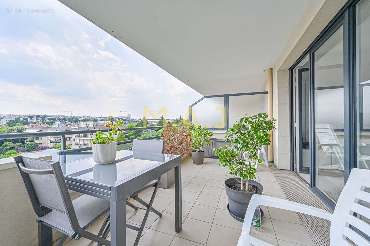 Appartement à LE PERREUX-SUR-MARNE