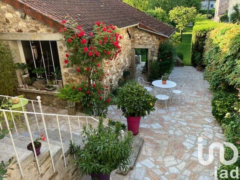 Photo 2 - Maison à VILLENEUVE-SUR-BELLOT