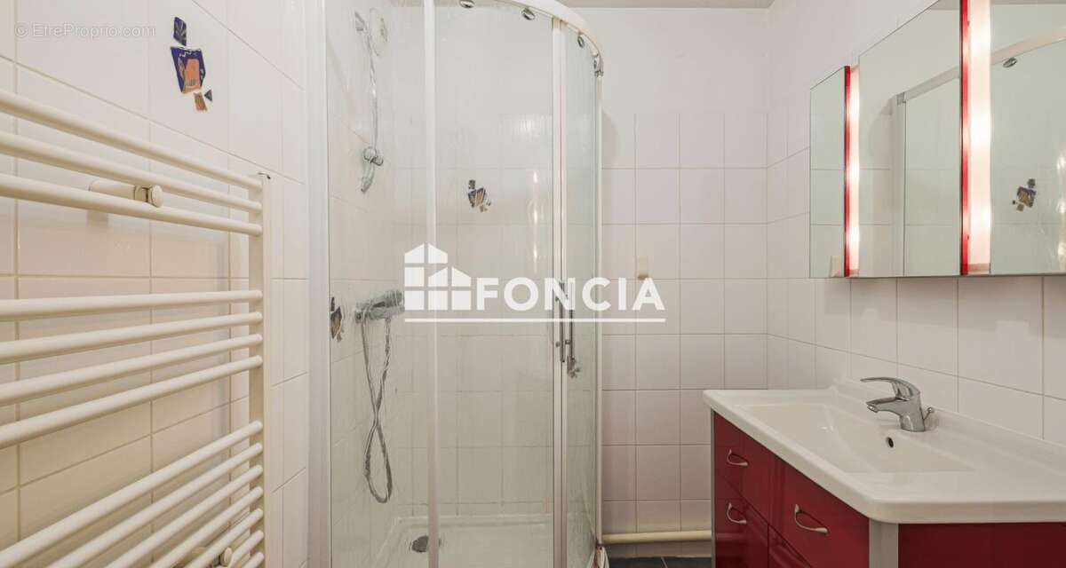 Appartement à RIVES