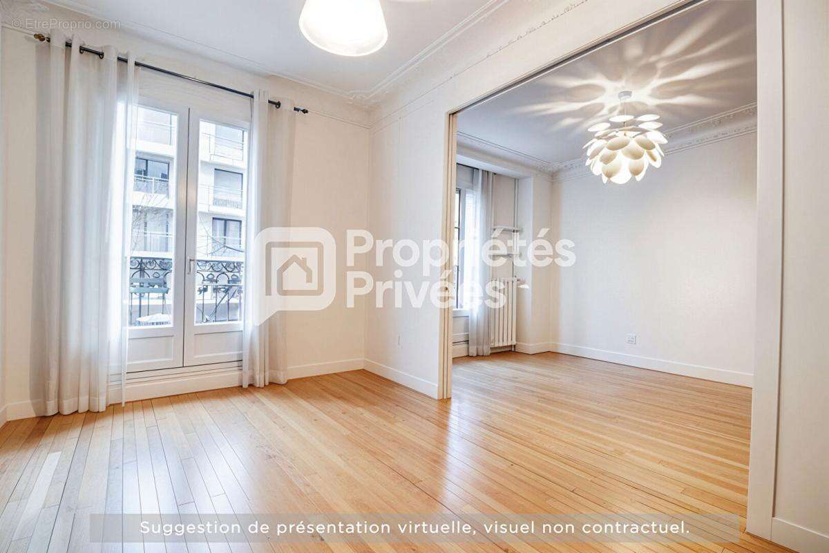 Appartement à PARIS-15E