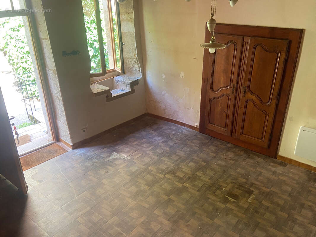 Maison à PUY-L'EVEQUE