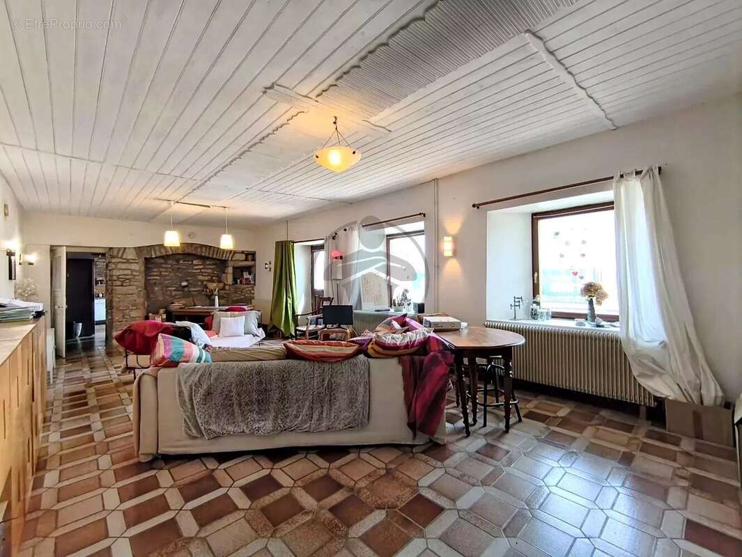 Maison à VALONNE