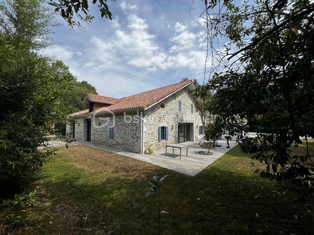 Exceptionnelle Ferme Landaise de 399 m² – Charme, Espace et Nature sur 6,7 hectares - photo 28