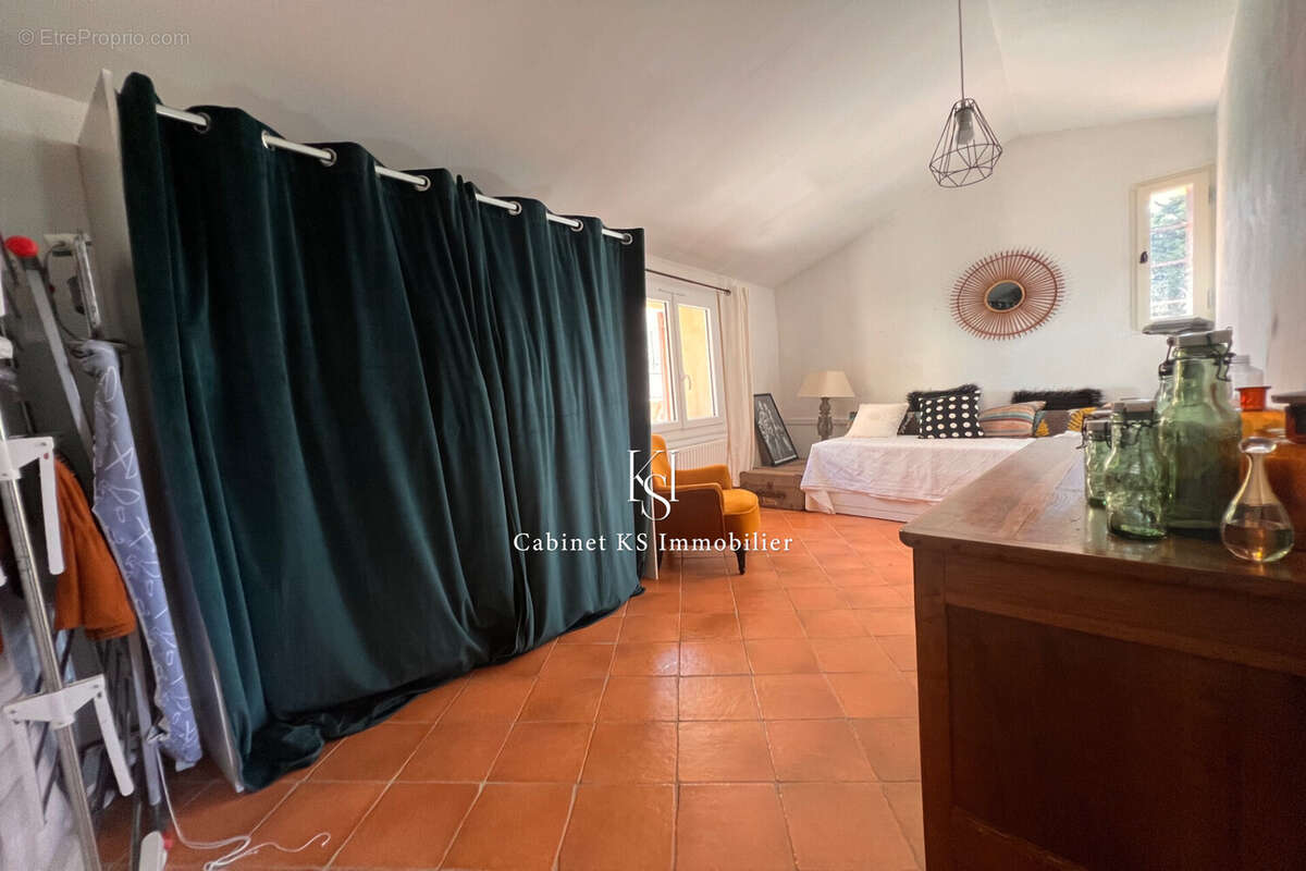Maison 6 pièces 126 m² à vendre à Seillons-Source-D'argens (83470) - photo 7