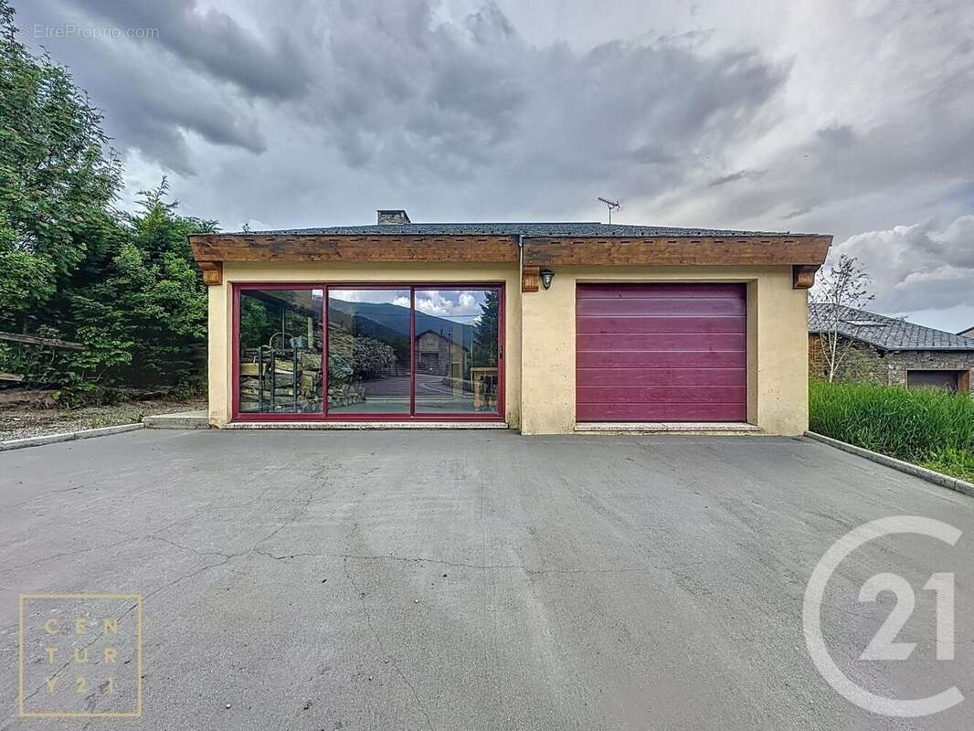 Maison à SAINT-PIERRE-DELS-FORCATS