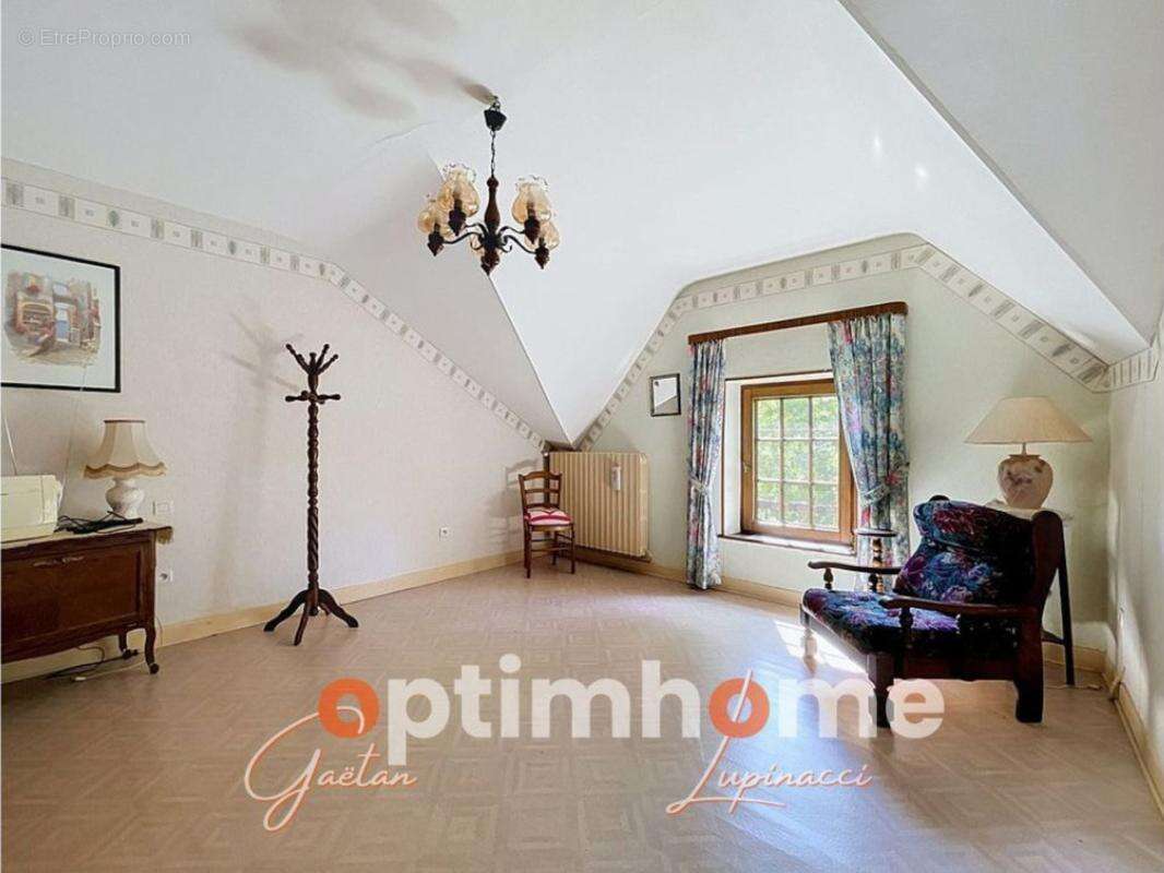 Maison à vendre 4 pièces, jardin et garage à MOYEUVRE GRANDE (57) - photo 7