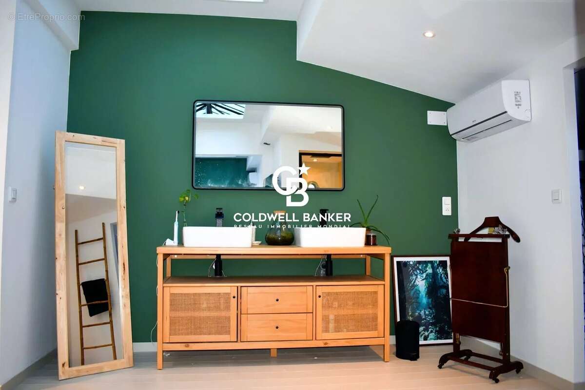 Appartement à HYERES