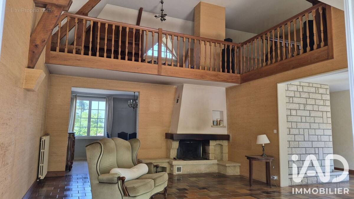 Photo 1 - Maison à CHAUMONT-D'ANJOU