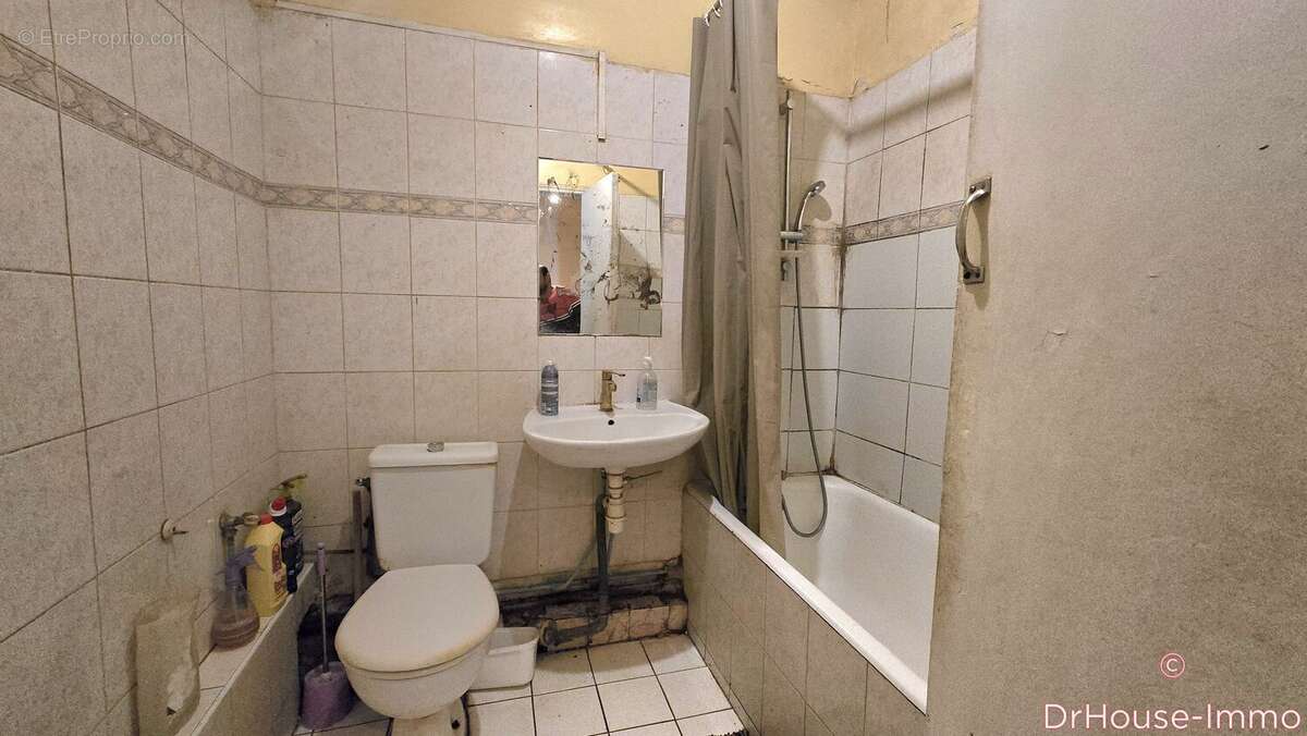 Appartement à AUBERVILLIERS