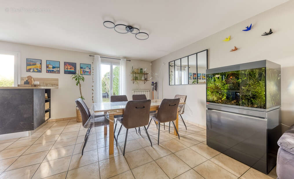 Maison à OZOIR-LA-FERRIERE