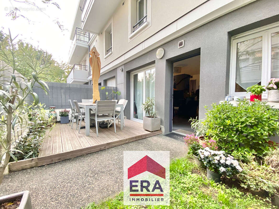 Appartement à SARTROUVILLE