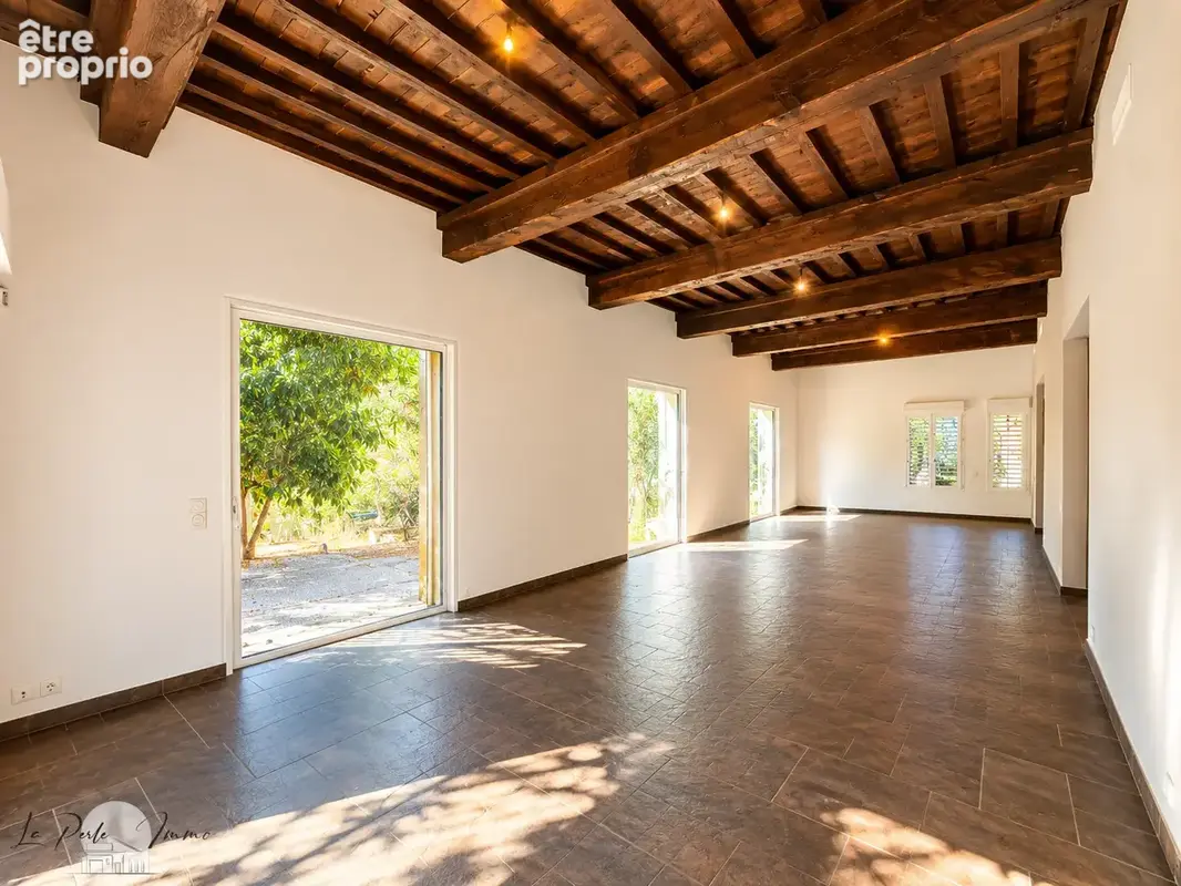 Exceptionnel mas de caractère   ancien chai   425 m2 habitables   1 257 m2 de terrain   aux portes de perpigna - photo 13