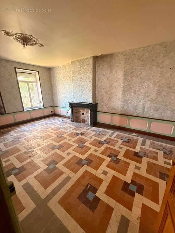  À VENDRE – Maison de Maître de caractère – Glageon (59132) - photo 5