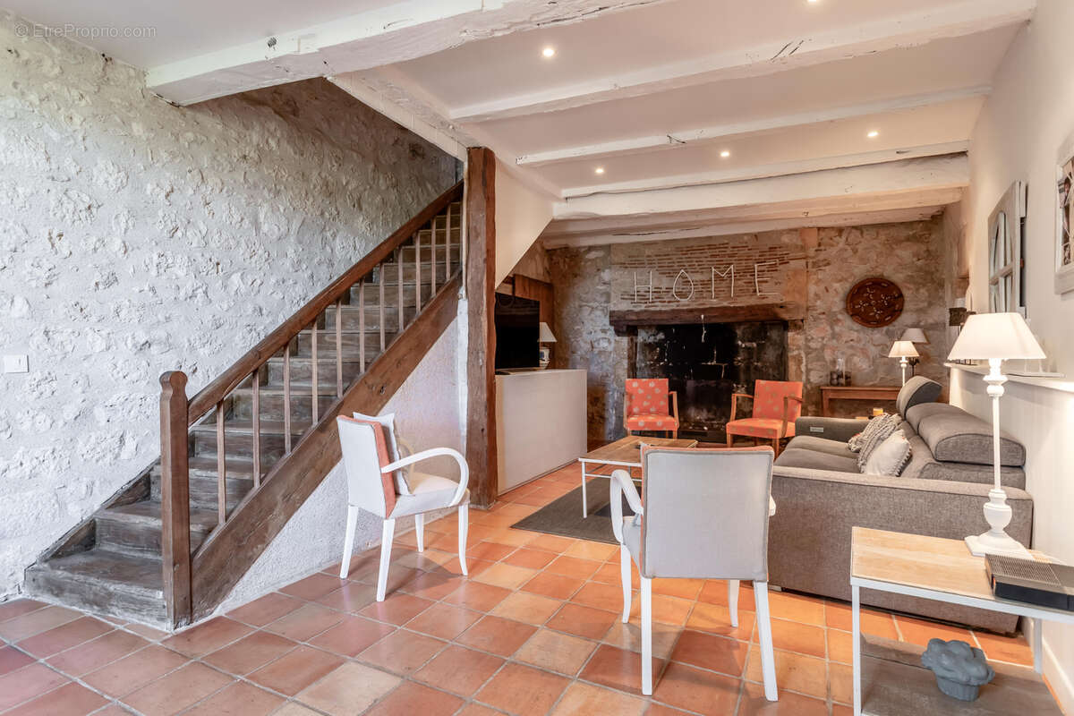 Maison en pierre avec annexe, piscine et jardin - photo 14