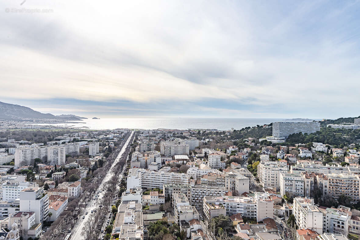 Appartement à MARSEILLE-8E