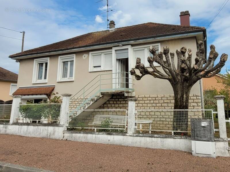 Maison à CHALON-SUR-SAONE