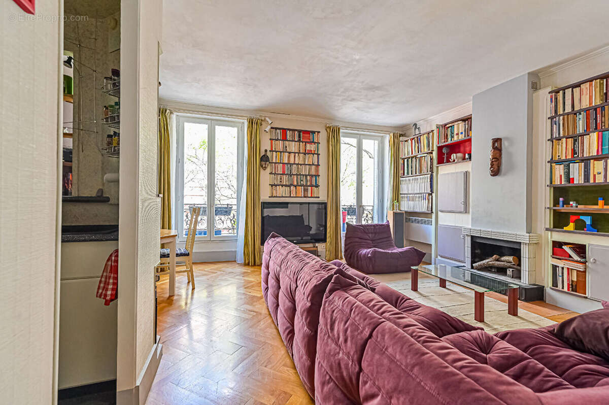 Appartement à PARIS-18E