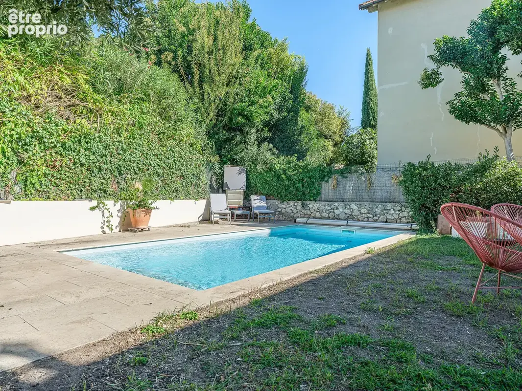 St Giniez. Borely: MAISON rénovée 3 chbres, avec PISCINE - photo 1