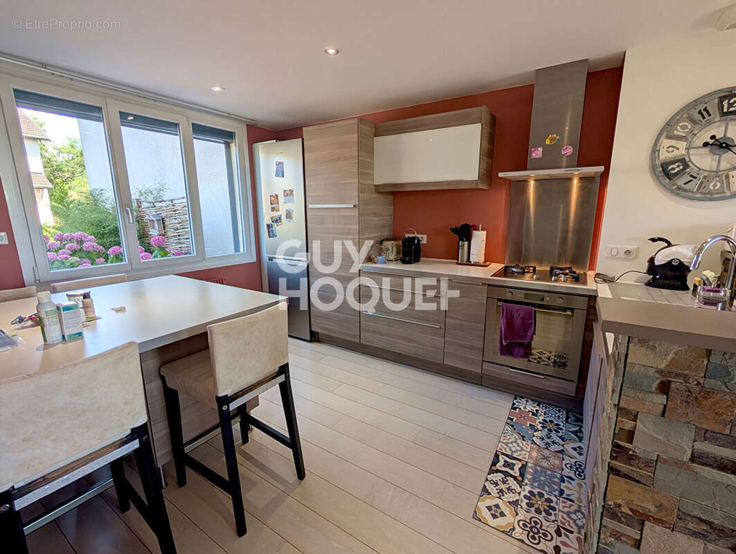 Maison à ECOLE-VALENTIN