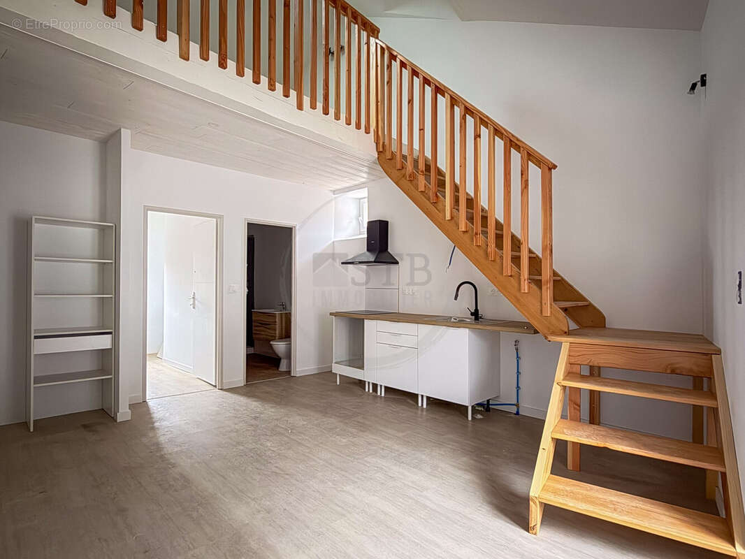 Appartement à LABEGUDE