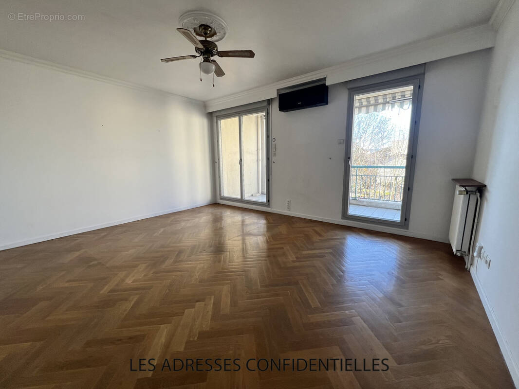 Appartement à TASSIN-LA-DEMI-LUNE