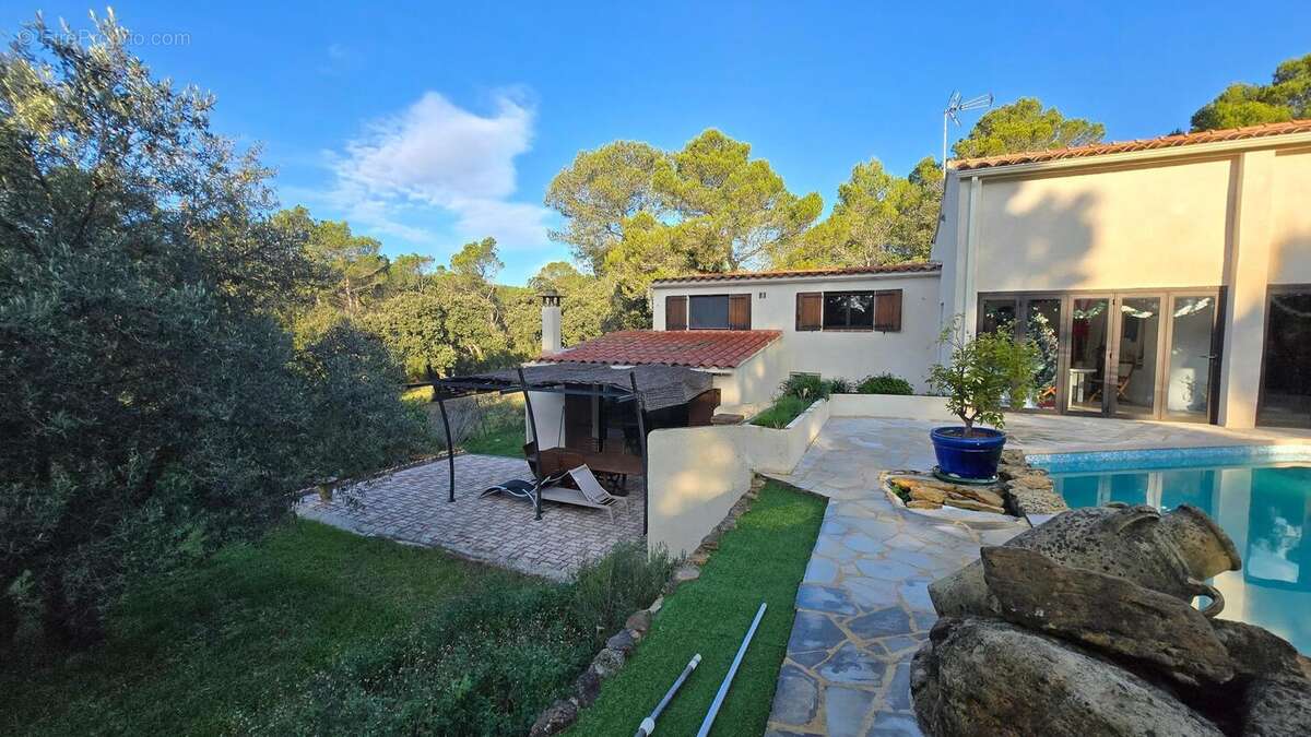 Photo 5 - Maison à UCHAUX