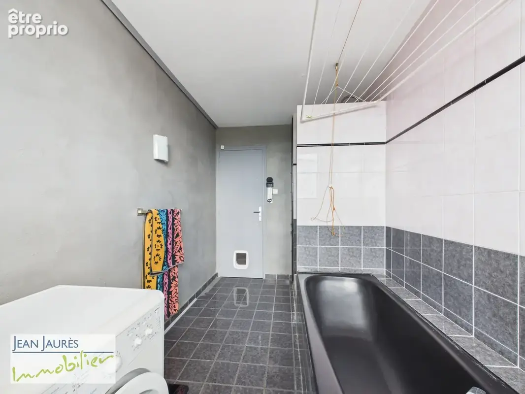 Appartement lumineux de 94 m2   5ᵉ étage avec ascenseur, balcon et climatisation - photo 10