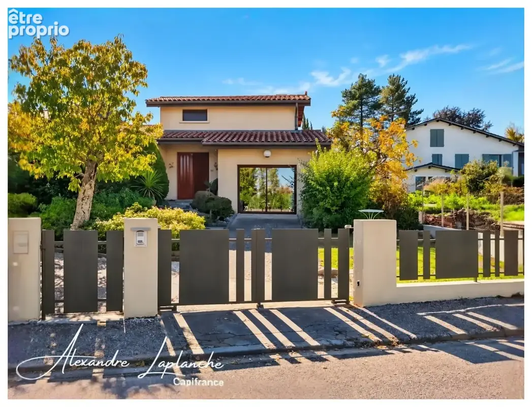 Dpt Tarn et Garonne (82), MONTAUBAN (82) – Quartier St Michel – Maison lumineuse de 175 m² avec jardin, véranda et garage - photo 4