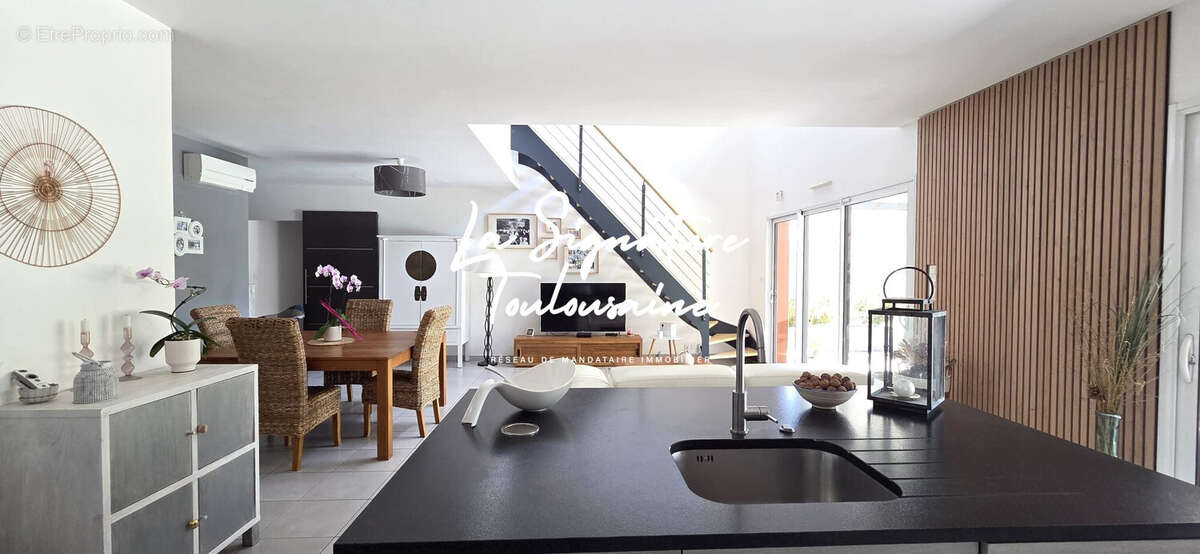 Maison 162 m² à Aussonne  - photo 4