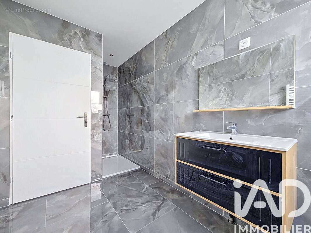 Maison 106 m² à Amagne  - photo 7