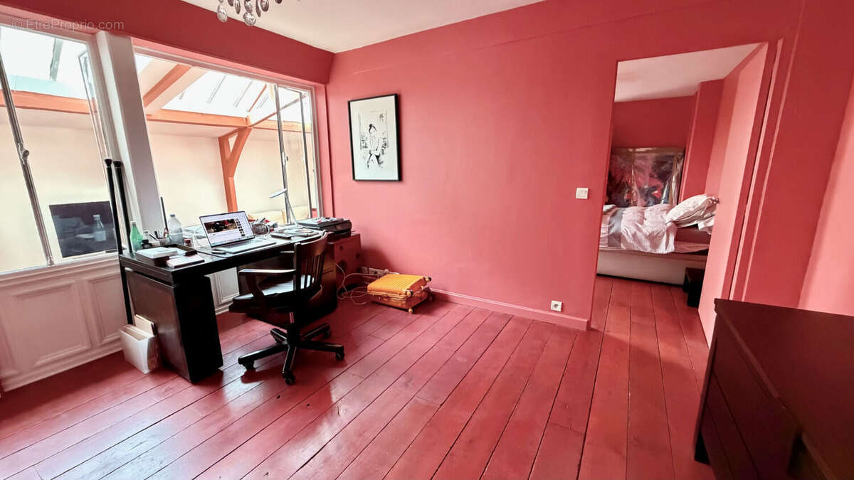 Appartement à PARIS-2E