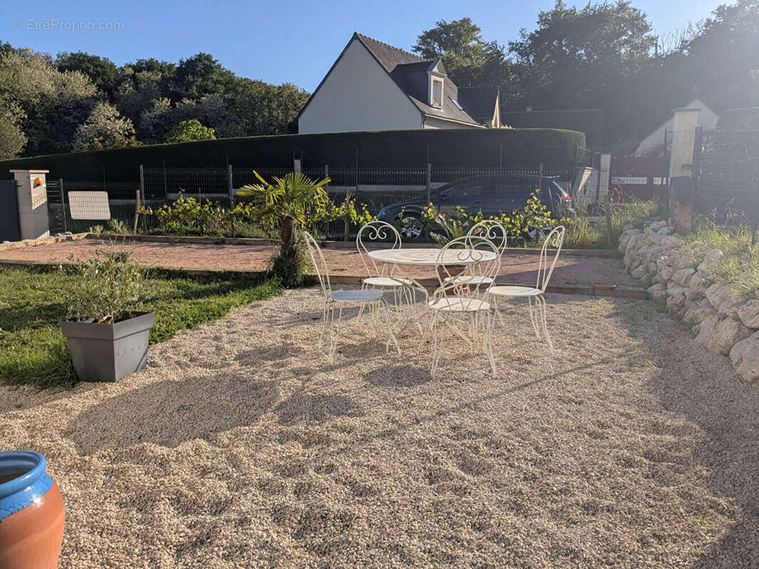 Maison à NAZELLES-NEGRON