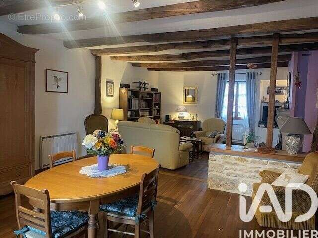 Maison 150 m² à Beze  - photo 2