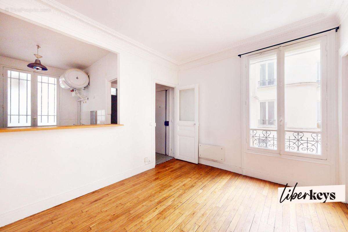 Appartement à PARIS-18E