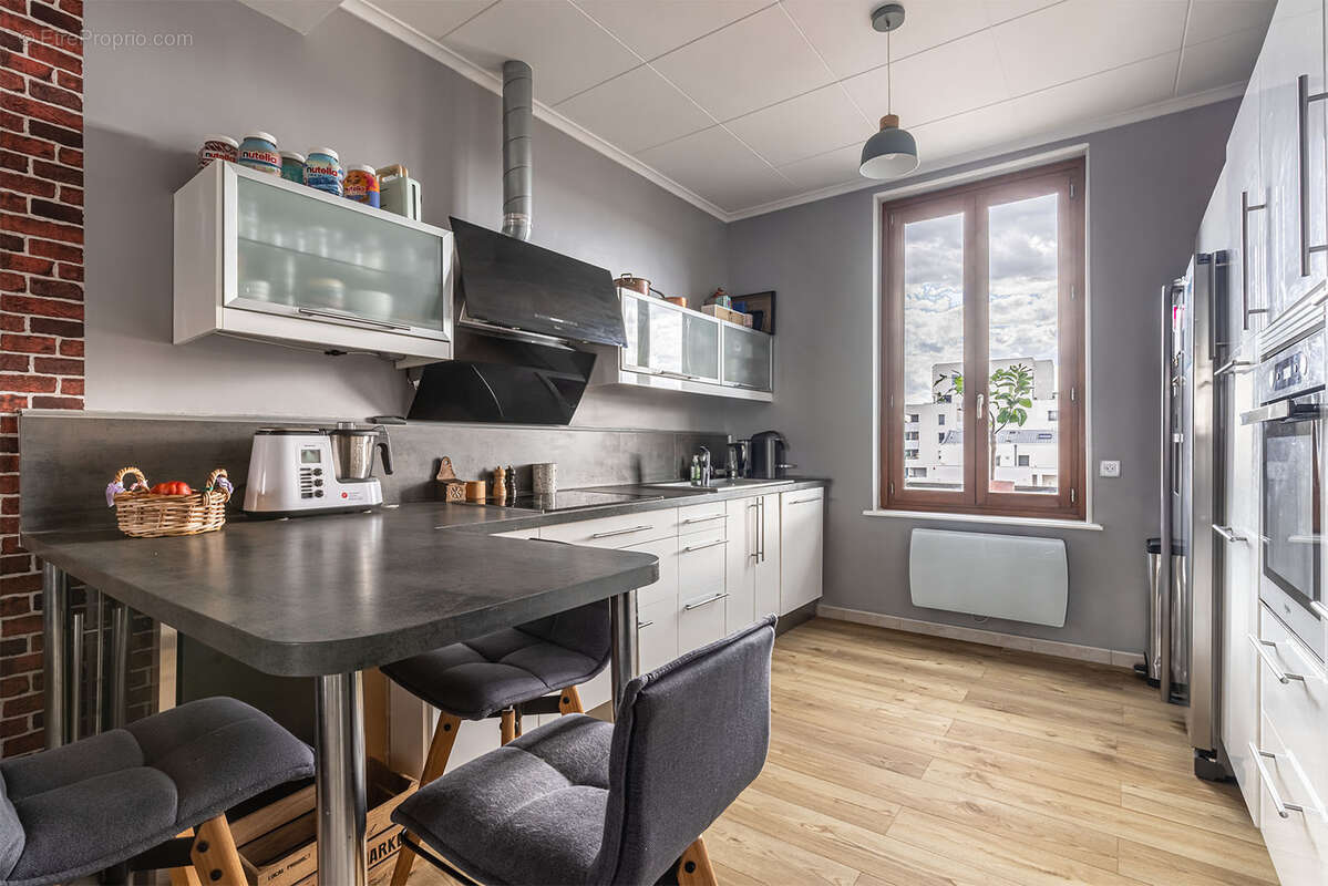 Appartement à LYON-8E