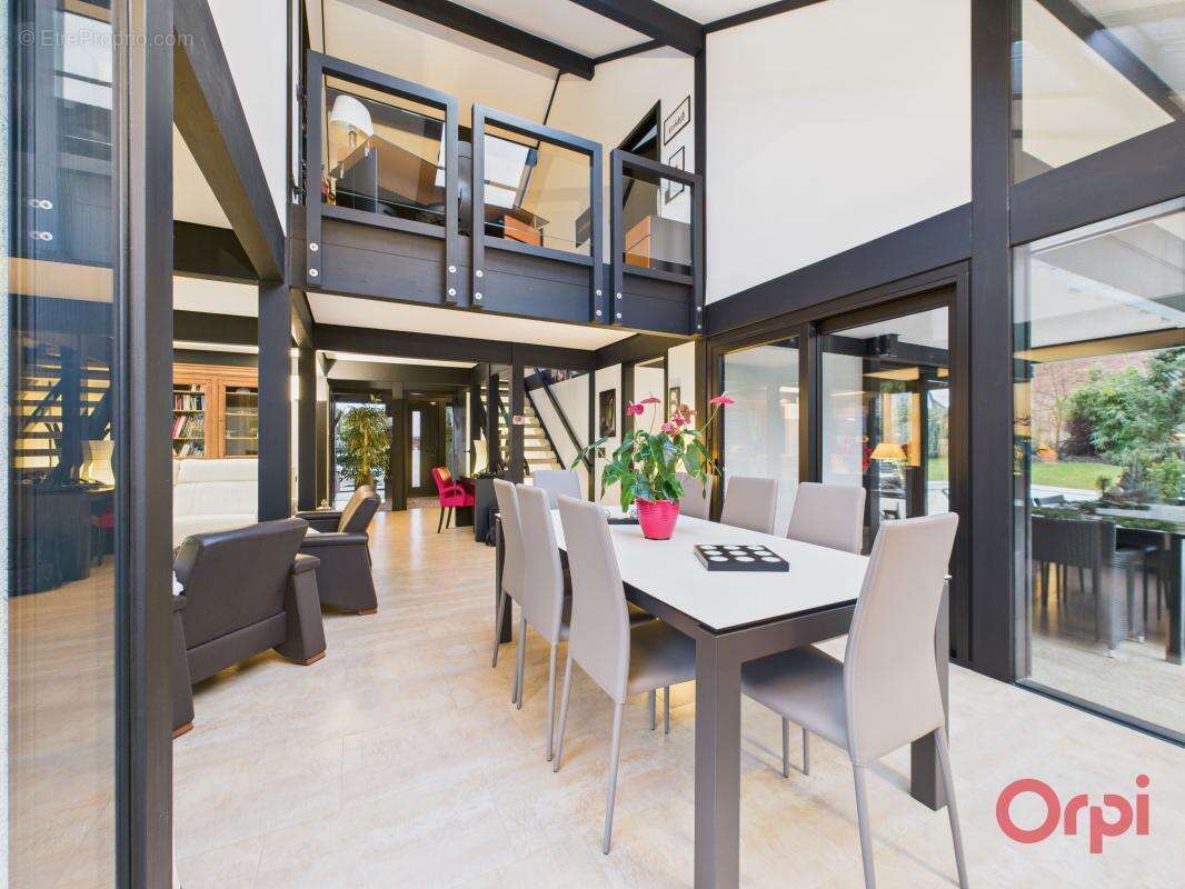 Architecture, écologie et performance énergétique réunies dans une propriété unique - photo 3
