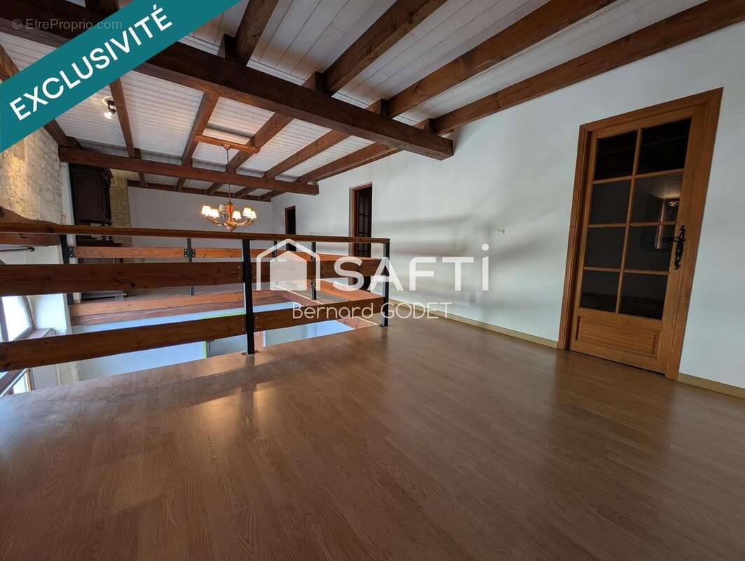 Photo 5 - Maison à COURCOME