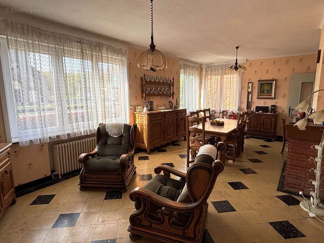 Maison à BOUSSOIS