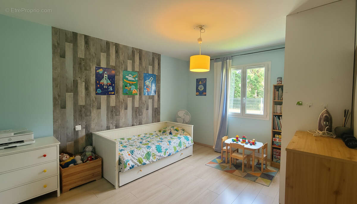 Maison familiale - Situation privilégiée - Proche Valence d'Agen - photo 9