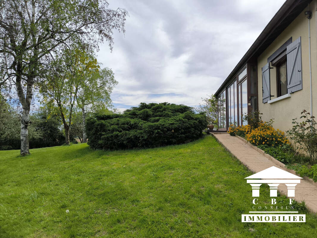Maison à LESSARD-EN-BRESSE
