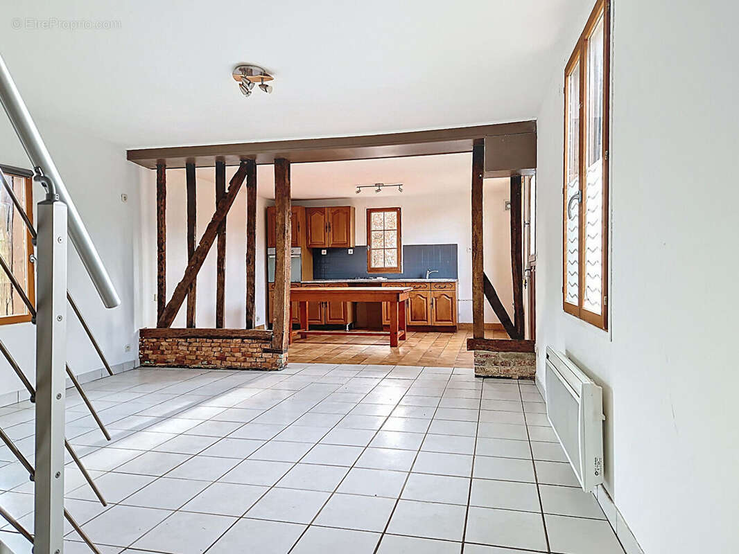 Maison à SAINT-GEORGES-DU-VIEVRE