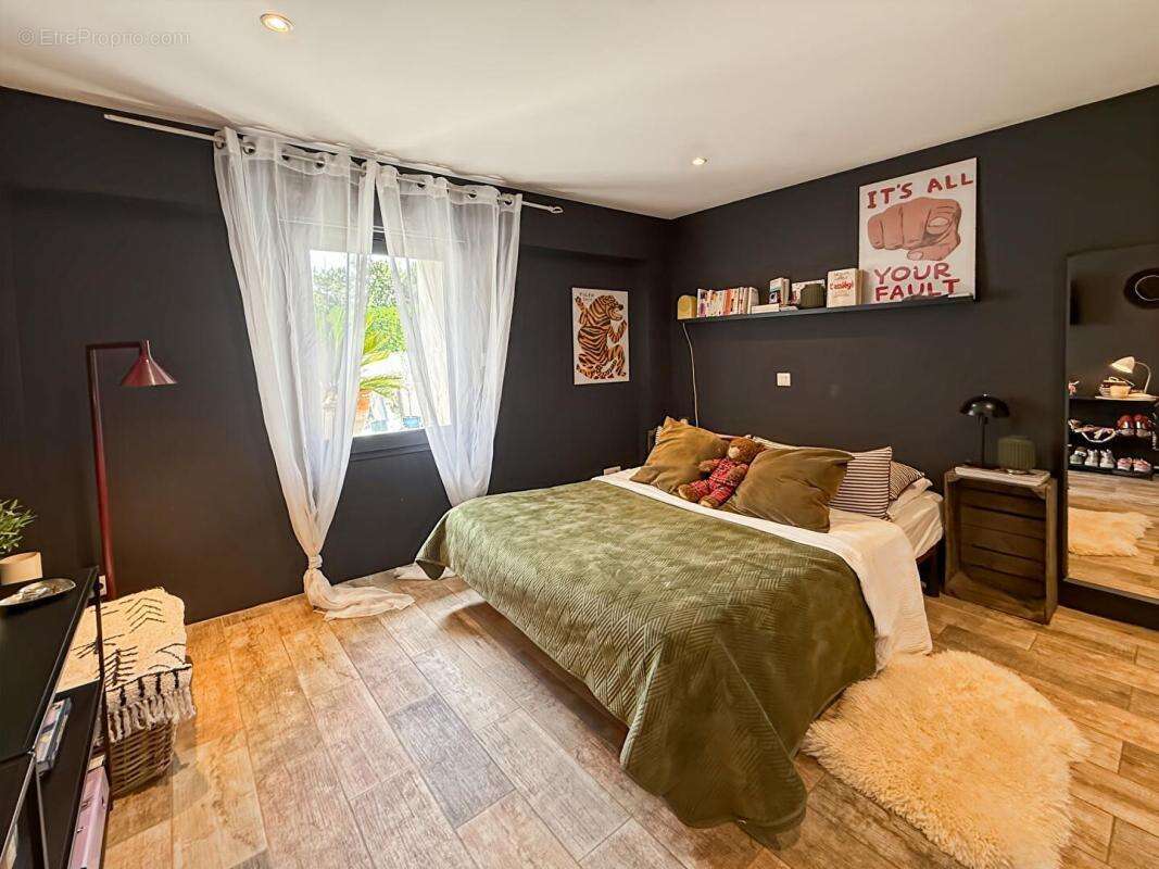 Maison avec piscine à vendre à  Robion - photo 10
