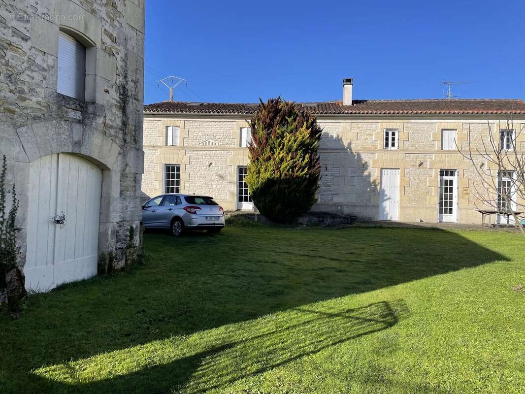 Maison à MIGRON