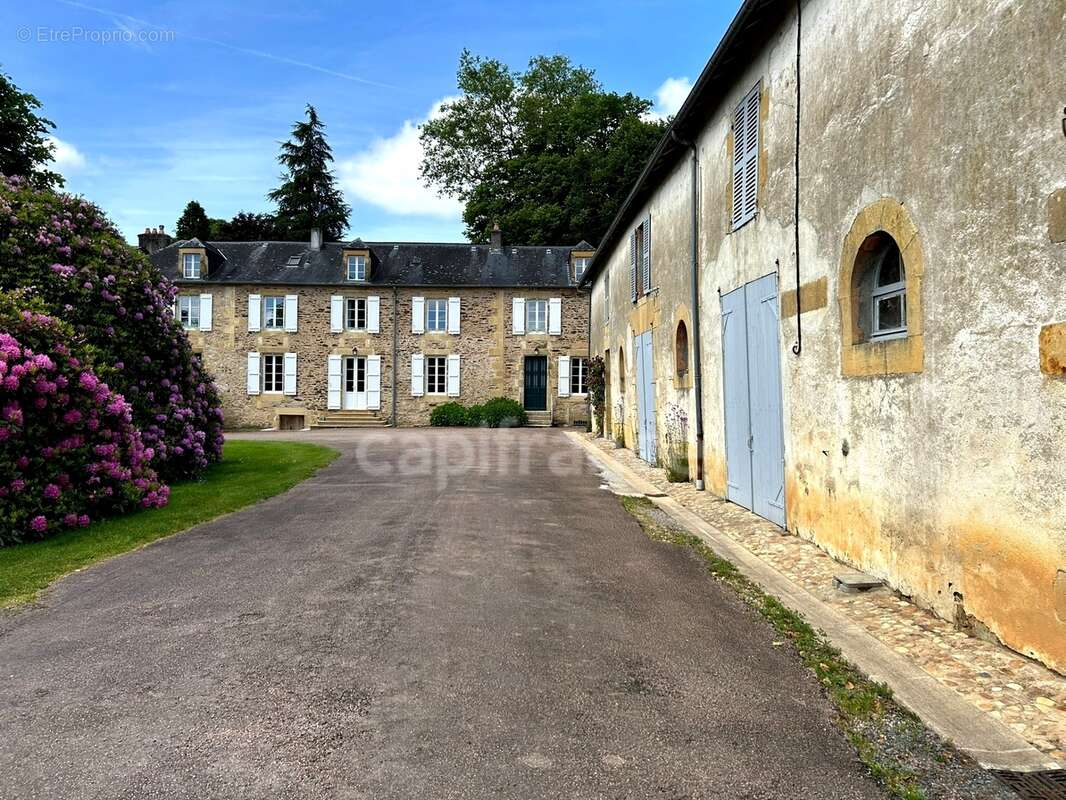 Maison de maitre à vendre 13 pièces LANOUAILLE (24) 2.6 hectares - photo 71