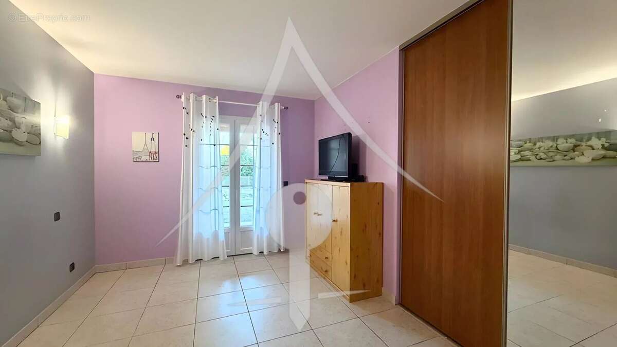 Maison à LAVERNOSE-LACASSE